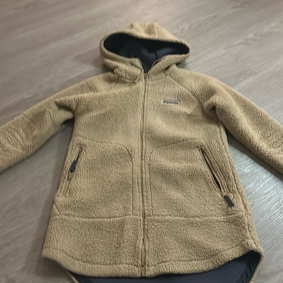 Columbia Jackets & Blazers - Columbia Fuzzy Jacket Light Brown